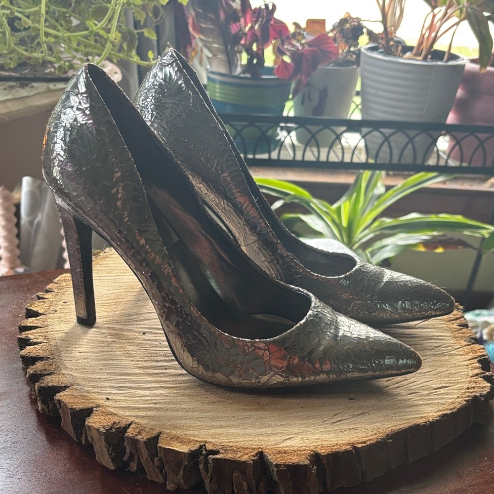 Jessica Simpson Silver Textured Heels